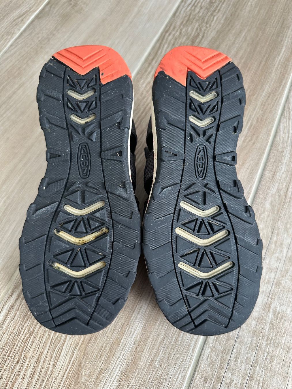 Keen Schuhe für Jungen: Keen Sandalen Gr. 34 anthrazit – Gebraucht aus Rudolfstetten von Joyw 2