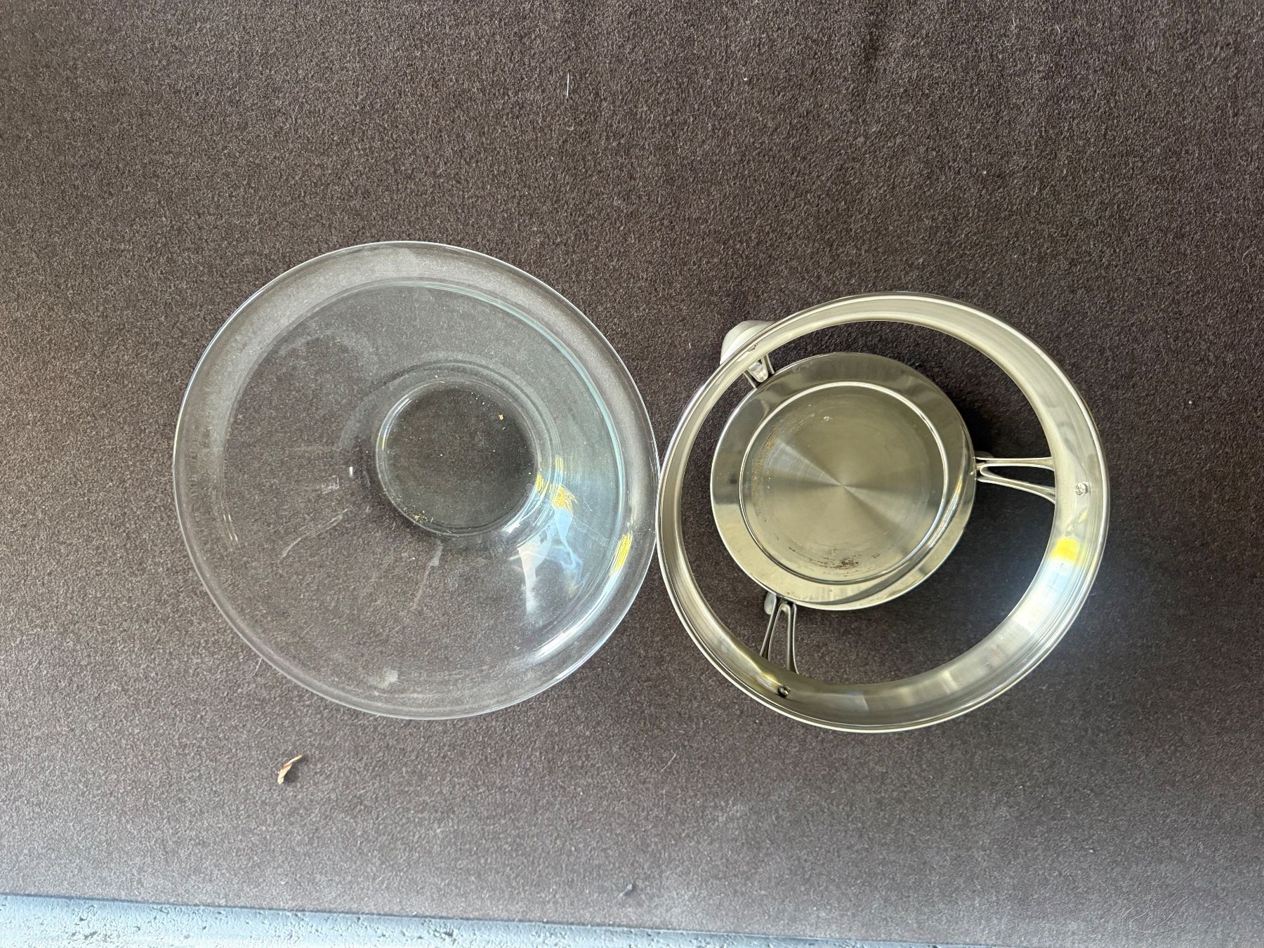 Ciotole: Glasschale in Metallhalterung – Usato da Niederscherli venduto da ija_y67c 2