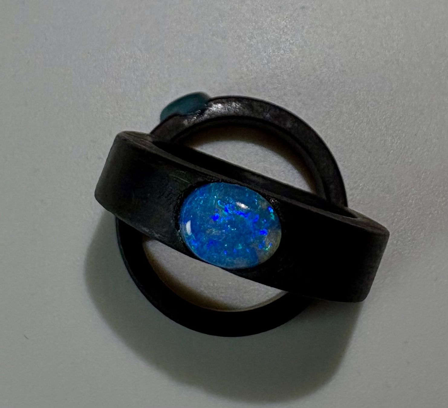Anelli: Ring Australischer Crystal-Opal+Mooreiche, Grösse 54 – Nuovo (secondo la descrizione) da Wilen b. Wil venduto da Tschirio 1