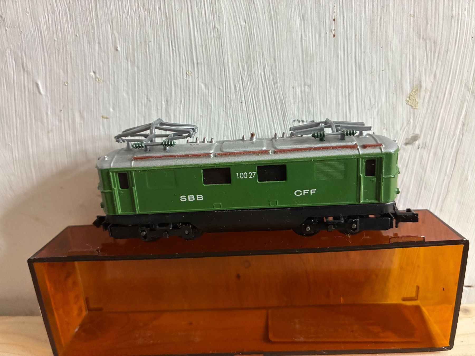 Arnold Modellini di ferrovie: SBB CFF Re 420 100 27 Lock lindengrün von Arnold – Usato da Hofstetten ZH venduto da Qwertz3