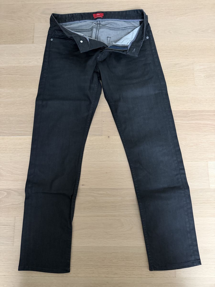 Jeans: Jeans Schwarz, S‘Olver – Neuf avec emballage d'origine à Otelfingen par Jeronimos