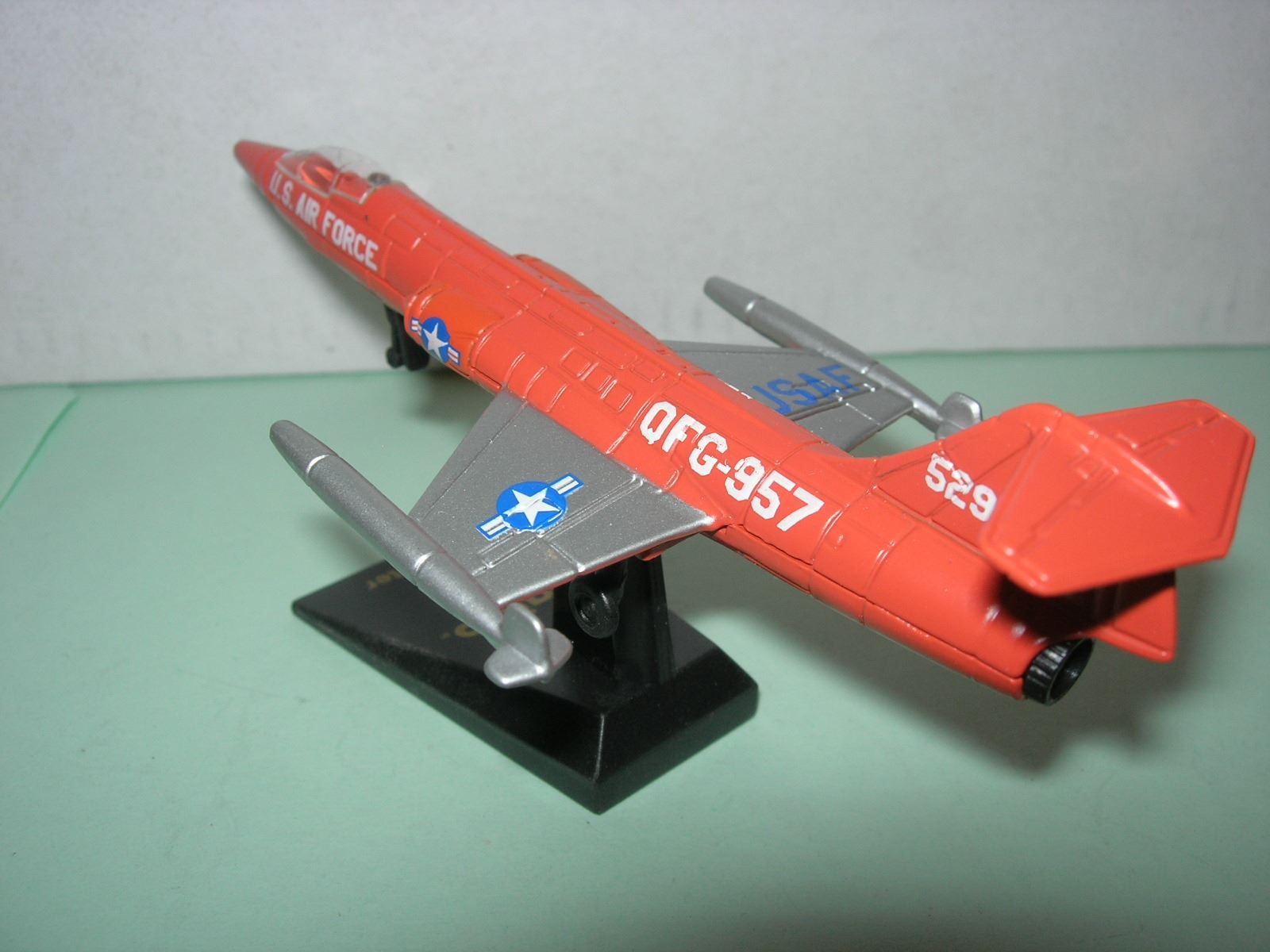 Maisto Kit di modellismo & Modellini statici: F104 Starfiger ° Maisto 1:87 – Nuovo e nell'imballaggio originale da Hornussen venduto da Amw 3