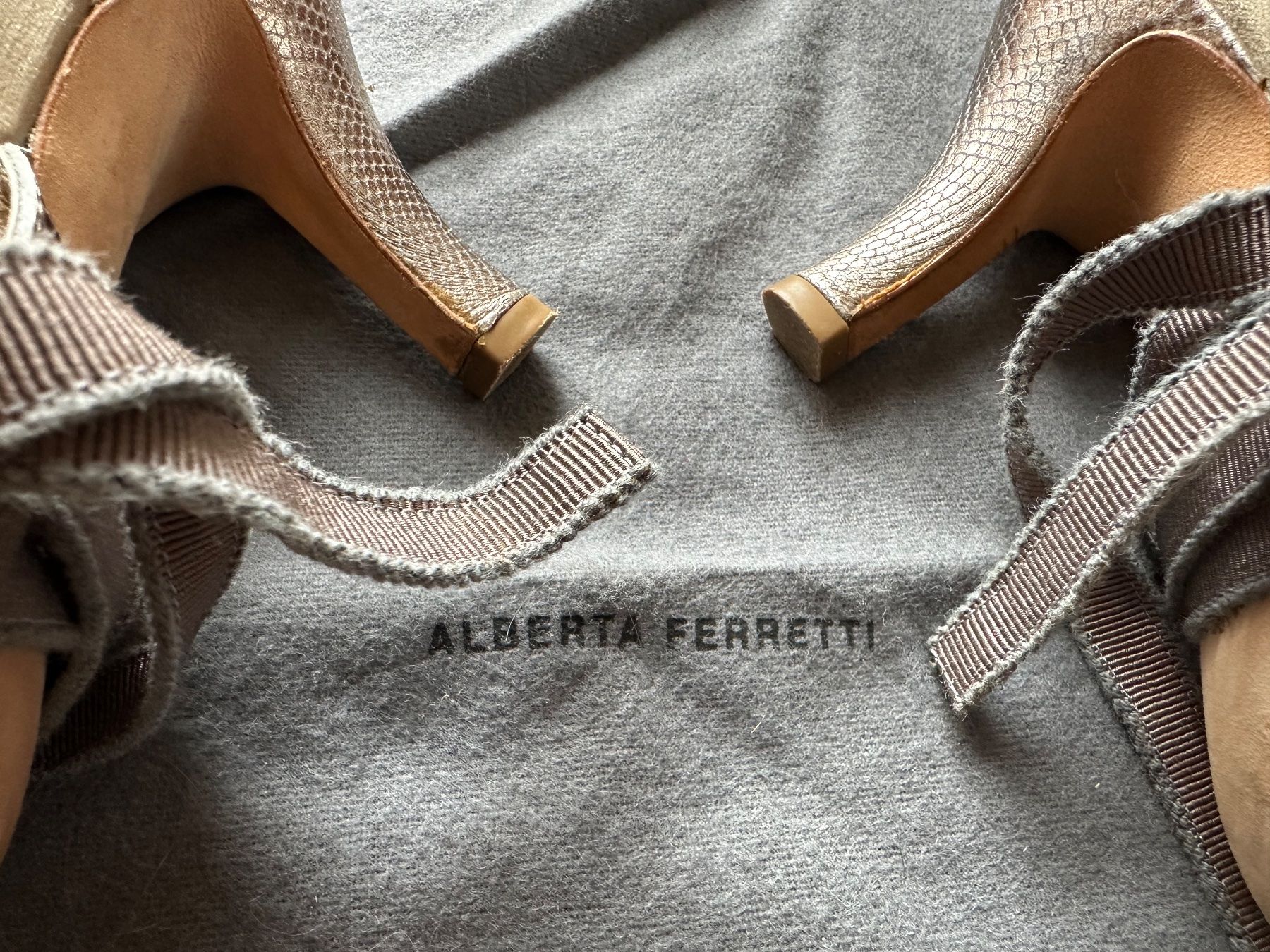 Scarpe da donna: Alberta Ferretti Sandale 37 – Usato da Gersau venduto da Sidharta7 2