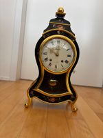 Antike Zenith Tischuhr, schwarz-gold, handbemalt,
