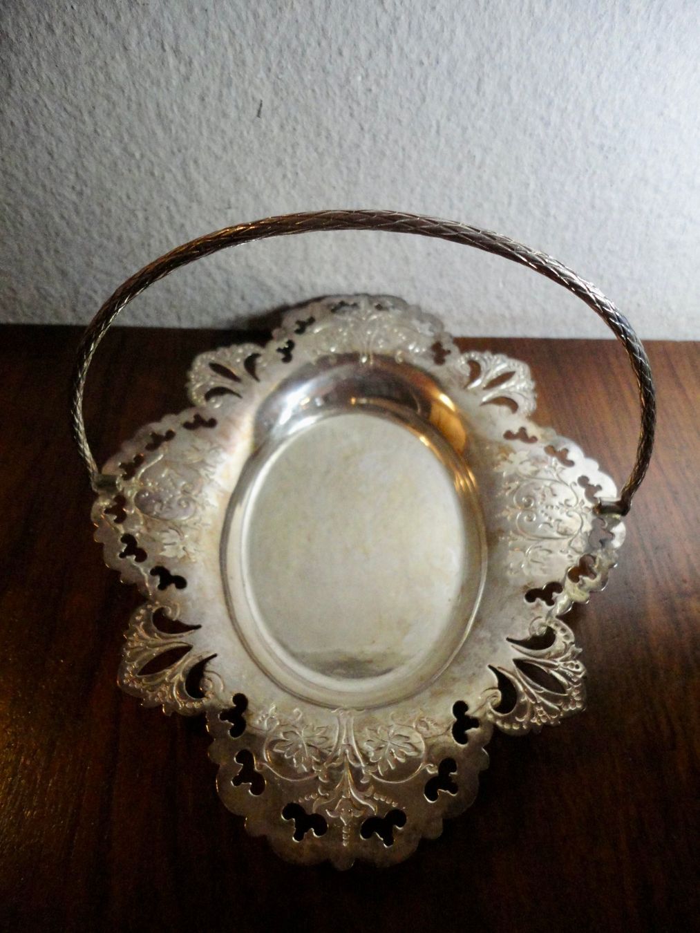 Ciotole: Elegantes Vintage-Tablett/Schale versilbert mit Griff – Usato da Wädenswil venduto da LIS11