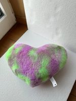 Flauschiges Herz Kissen fake fur neu!