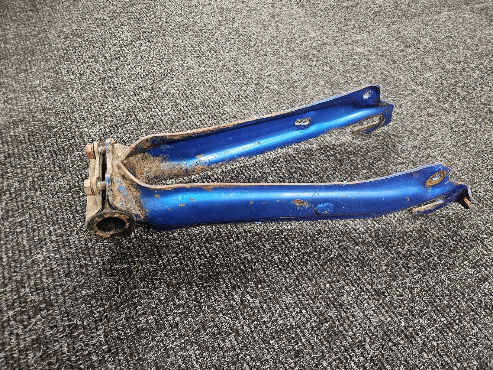 Puch Pièces pour mobylette: Puch Maxi S Schwinge Ori Lack – D'occasion à Mellingen par Mech-Service