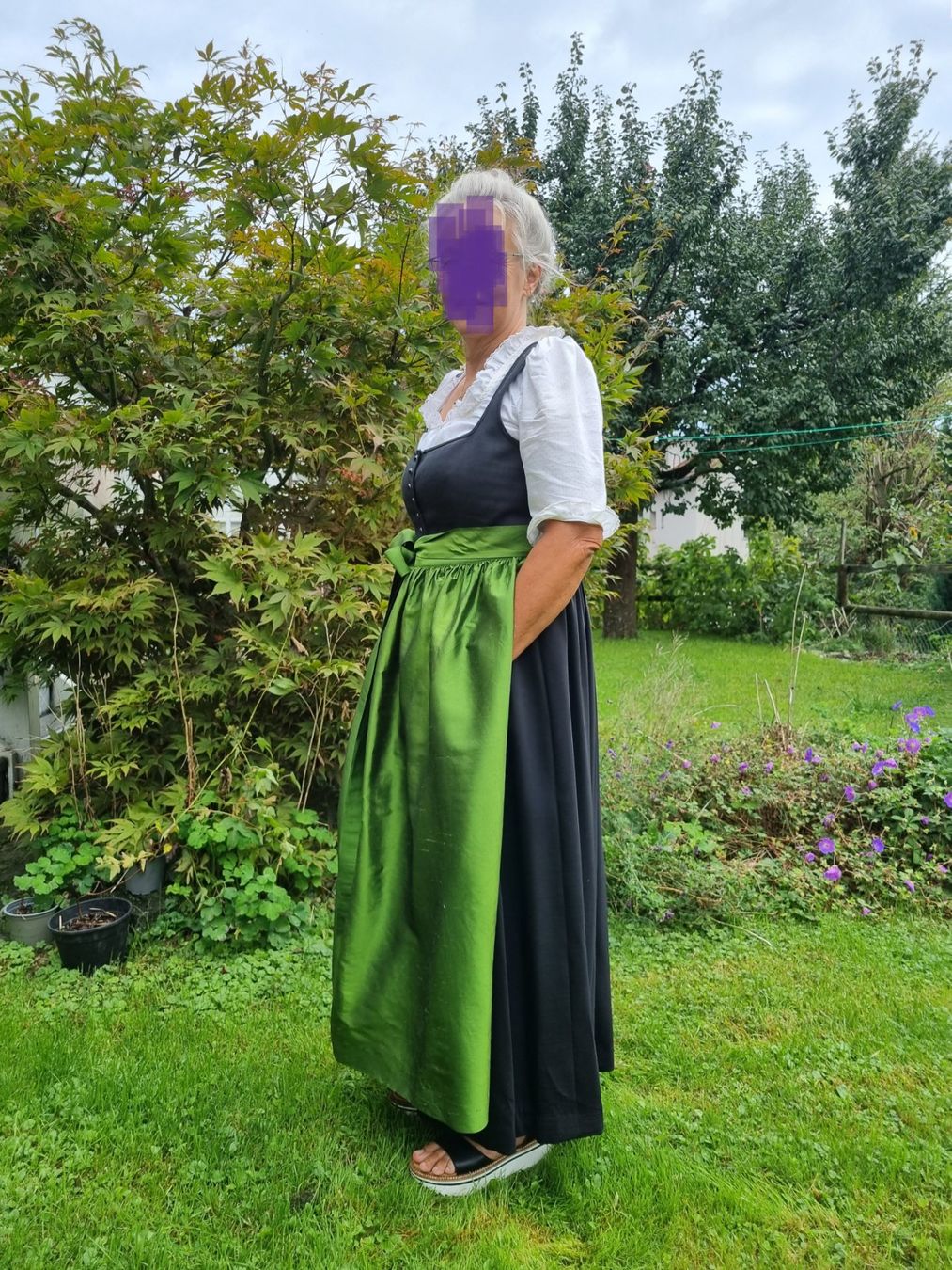 Robes: Dirndel – D'occasion à Flawil par Stelly 2