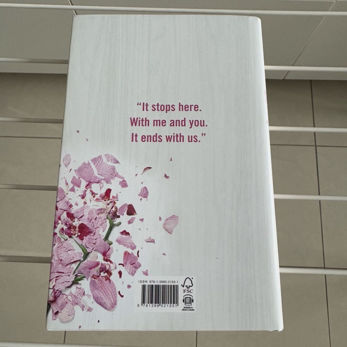 Libri: Colleen Hoover It ends with us Buch Special Edition – Nuovo (secondo la descrizione) da Sursee venduto da giu_205 2