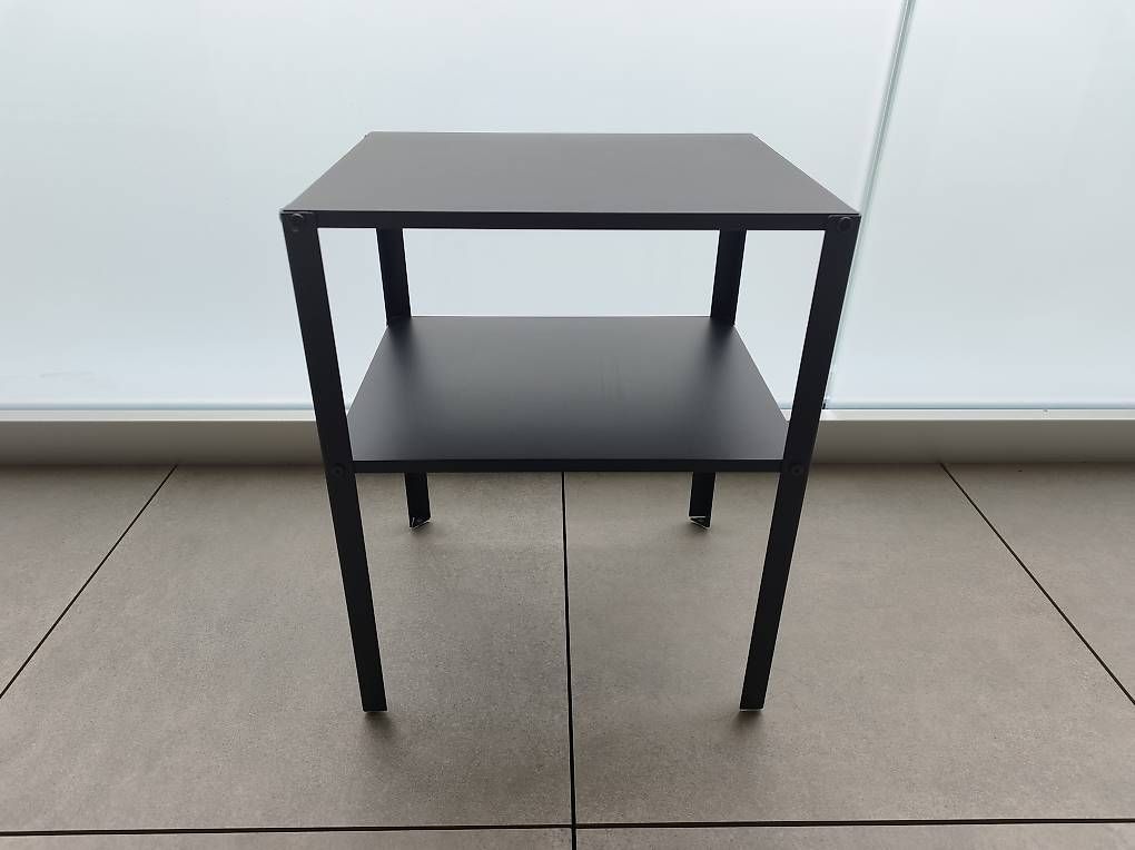 Tische: Tisch klein Terrasse schwarz – Gebraucht aus Jegenstorf von Glasi100 2