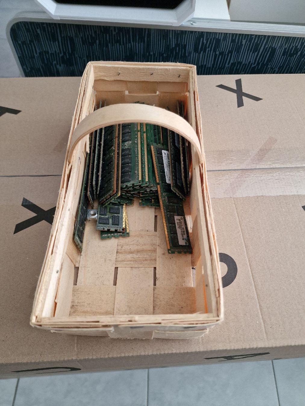 Hewlett Packard Server: 2x HPE Proliant DL380 G7 – Usato da Schnottwil venduto da sigu95 4