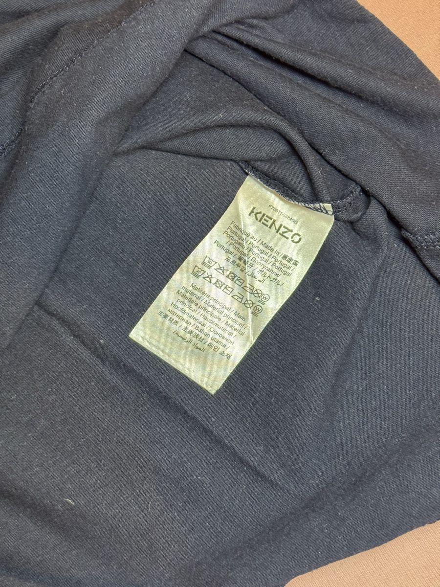 Kenzo T-Shirts: T-shirt Kenzo – Neu (gemäss Beschreibung) aus Châtel-St-Denis von Montclair_Swiss 5