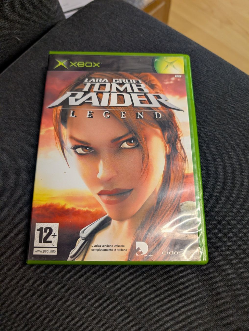 Giochi: Lara croft tomb raider Microsoft Xbox – Usato da Giubiasco venduto da Ticinerd