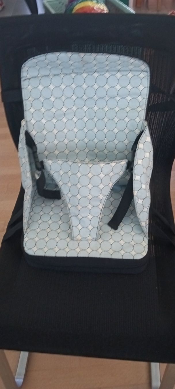 Seggioloni: Siège d'appoint bébé pliable et transportable – Usato da Corsier-sur-Vevey venduto da SnomaS 1