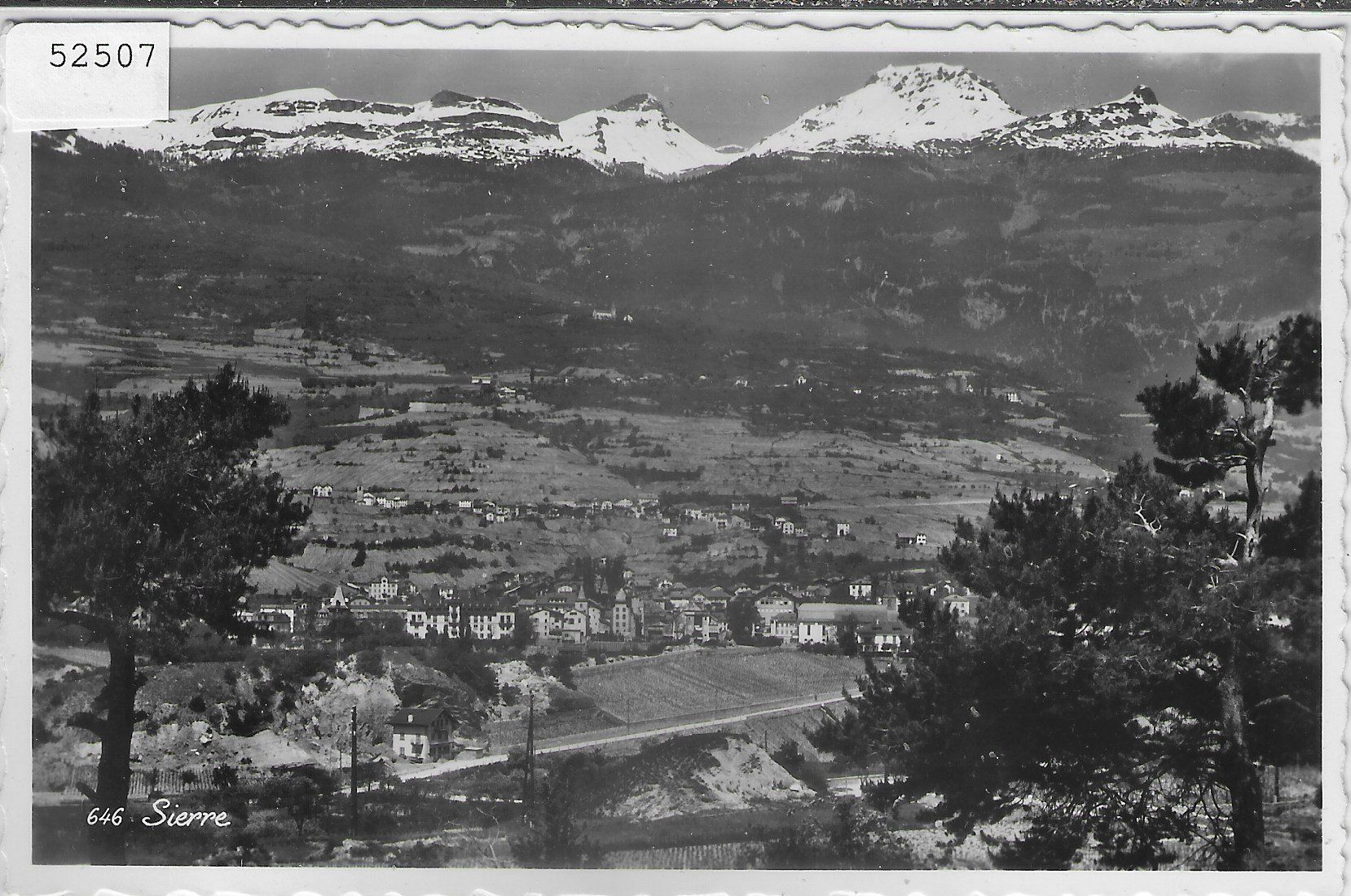 Cartoline postali: Sierre - Vue generale – Usato da Ettingen venduto da Kartenplanet