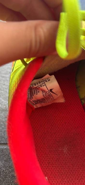 Nike Scarpe da uomo: Fussballschuhe Nike Grösse 36 – Usato da Bellach venduto da Fschoenbaechler 2