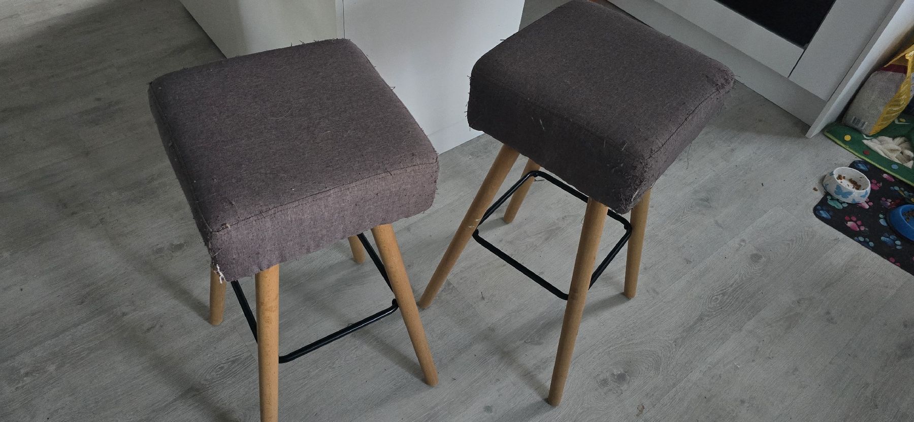Hochstühle: Chaises haute – Gebraucht aus Courgenay von bat_dq9w