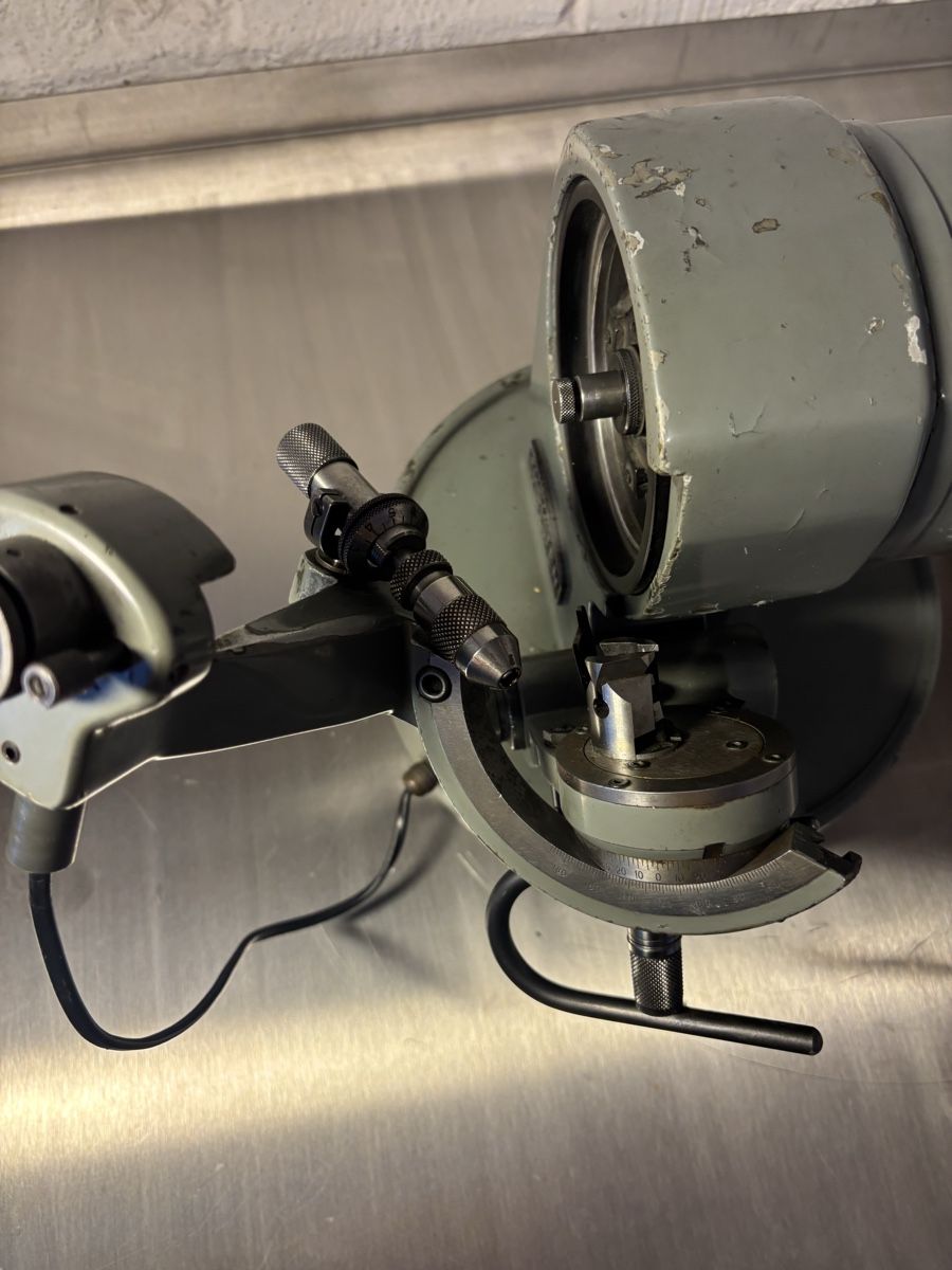 Christen Tutte le macchine: Christen bohrerschlaifmaschine – Usato da Schaffhausen venduto da sim_wc2z 2