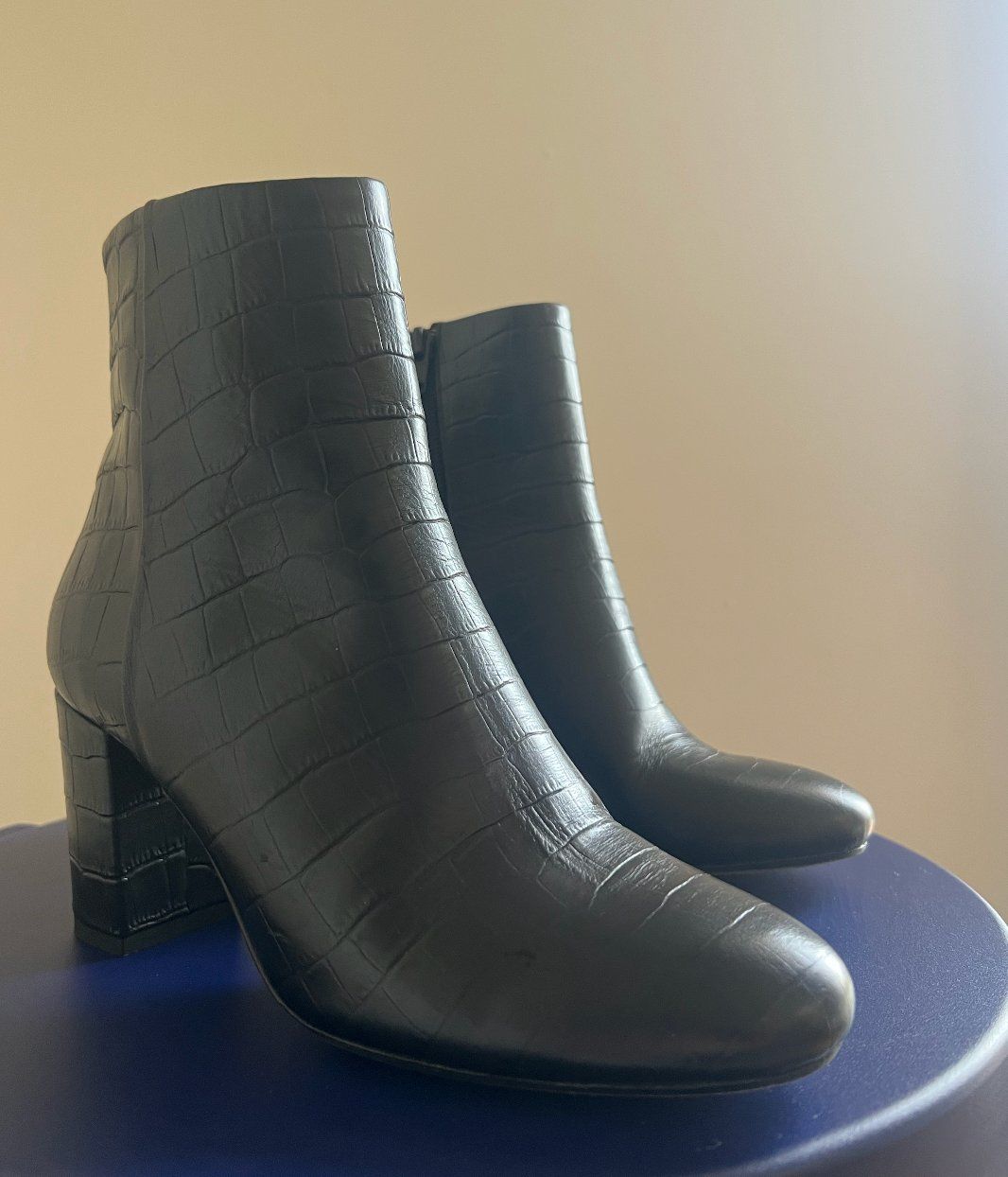 Sezane Scarpe da donna: Bottines Sézane noires – Nuovo (secondo la descrizione) da Lausanne venduto da justine.m