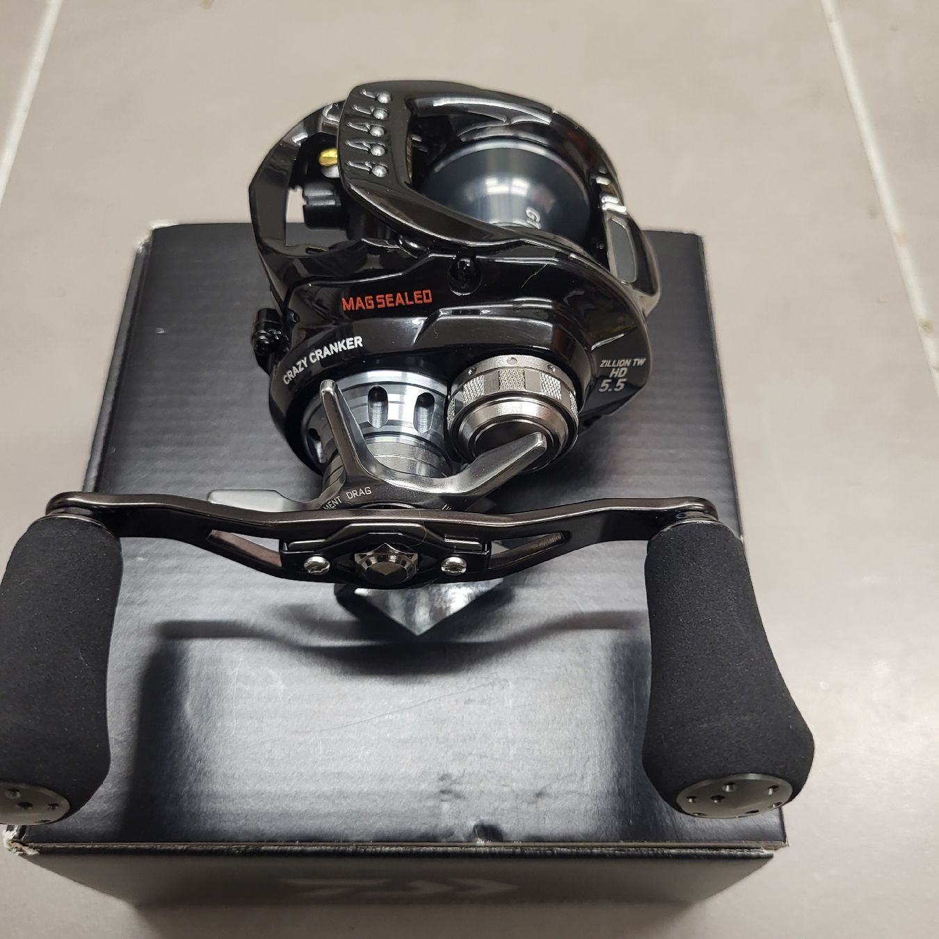 Daiwa Rollen & Spulen: daiwa zillion 1520 L CC – Neu und originalverpackt aus Lentigny von Davide599 3