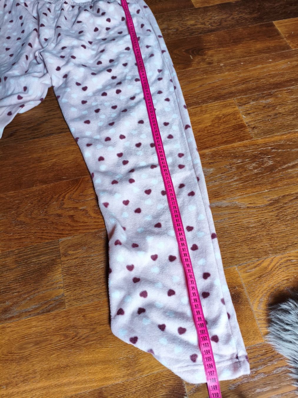Negligees & Pigiami: Flauschiger rosa Pyjama L/XL – Usato da Hermiswil venduto da Volvorine 5