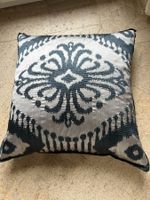 Coussin soie Designer Guild 50x50 cm , état comme neuf