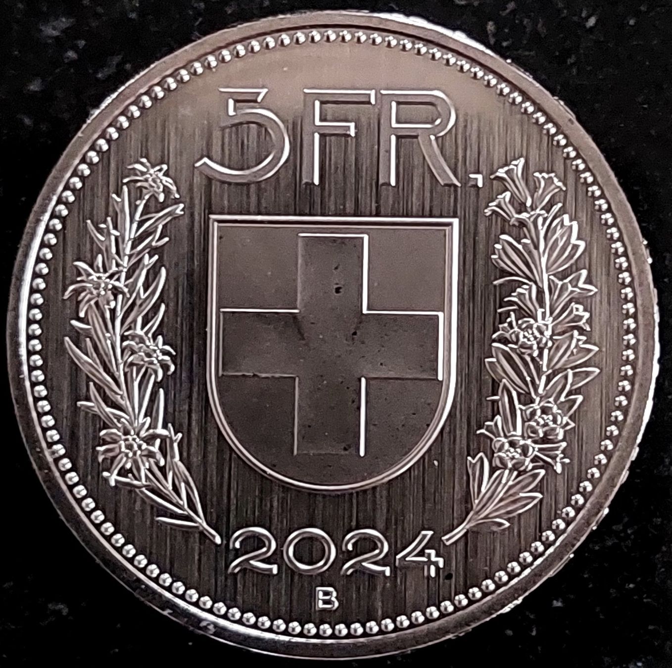 Tutti le monete: 5 Franken 2024 stgl. / aus Münzsatz – Nuovo (secondo la descrizione) da Arch venduto da coinsandmore