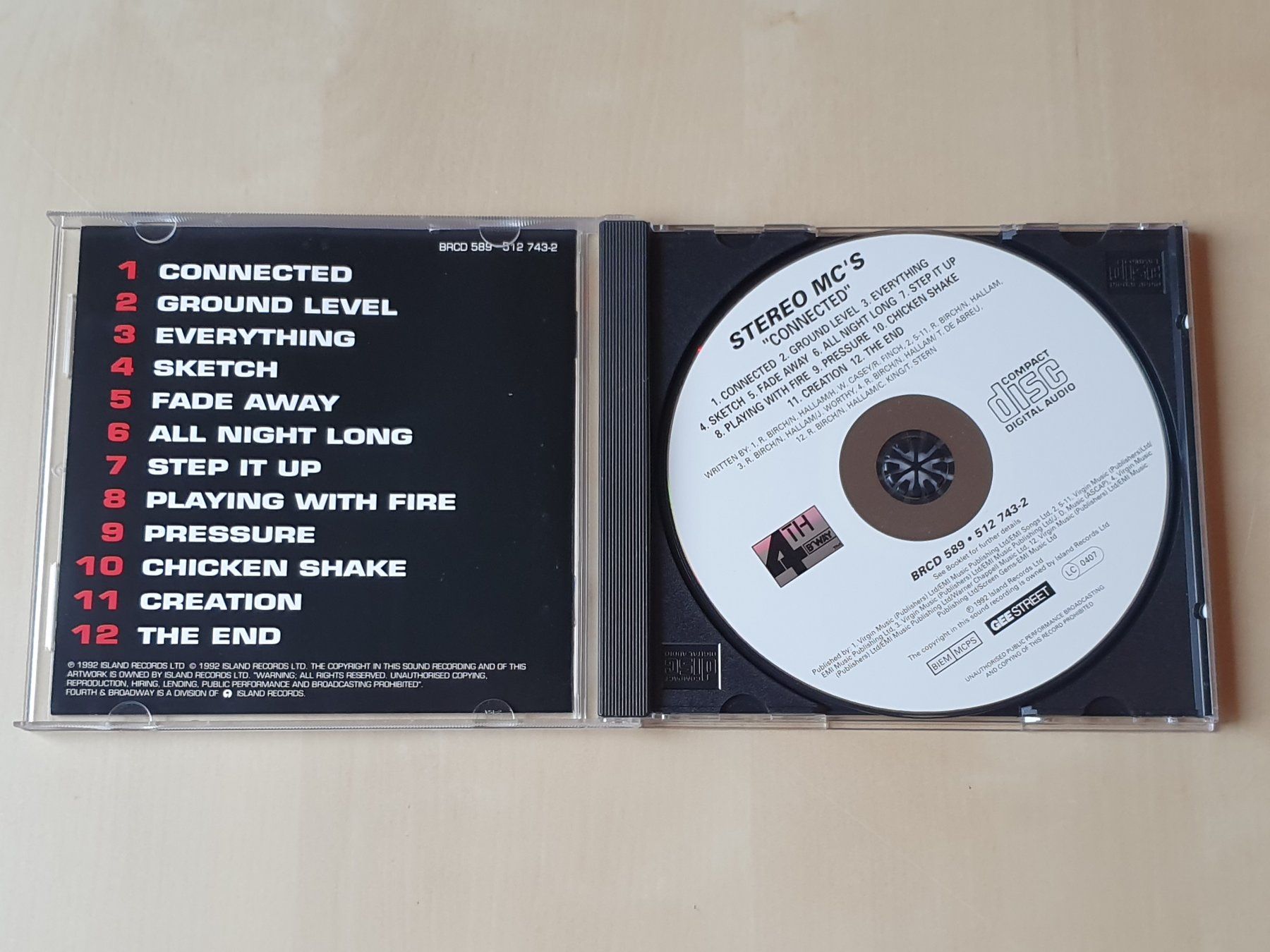 CDs: Stereo MCs Connected – Gebraucht aus Stansstad von collectorsshop 2