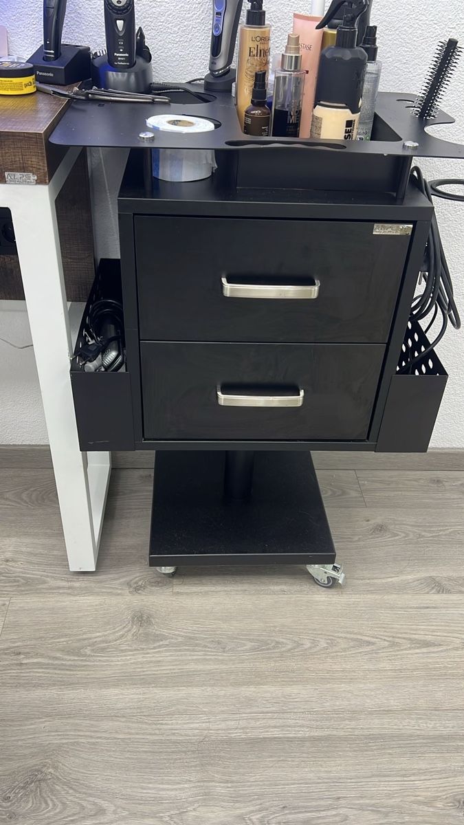 Cassettiere: Coiffeur Schubladen 2 Stück – Usato da Zürich venduto da Program.