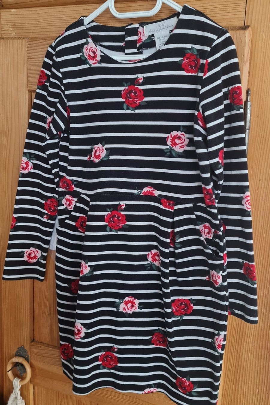 H&M Vestiti & Gonne: Sweatkleid Gr. 134/140 – Usato da Beinwil Freiamt venduto da tafa8
