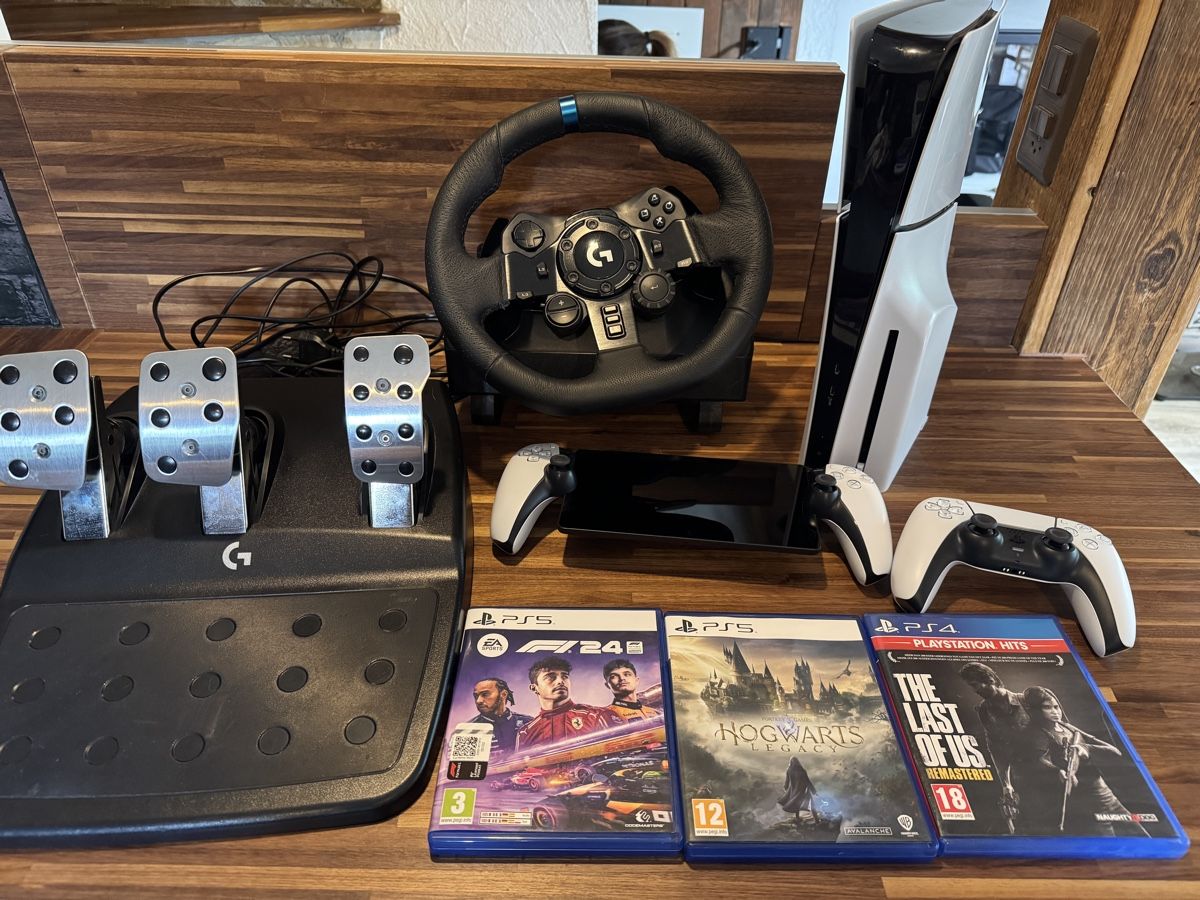 Sony Consoles: Mega Pack PS5 (Lecteur Disque) – D'occasion à Val-d'Illiez par Chris__123