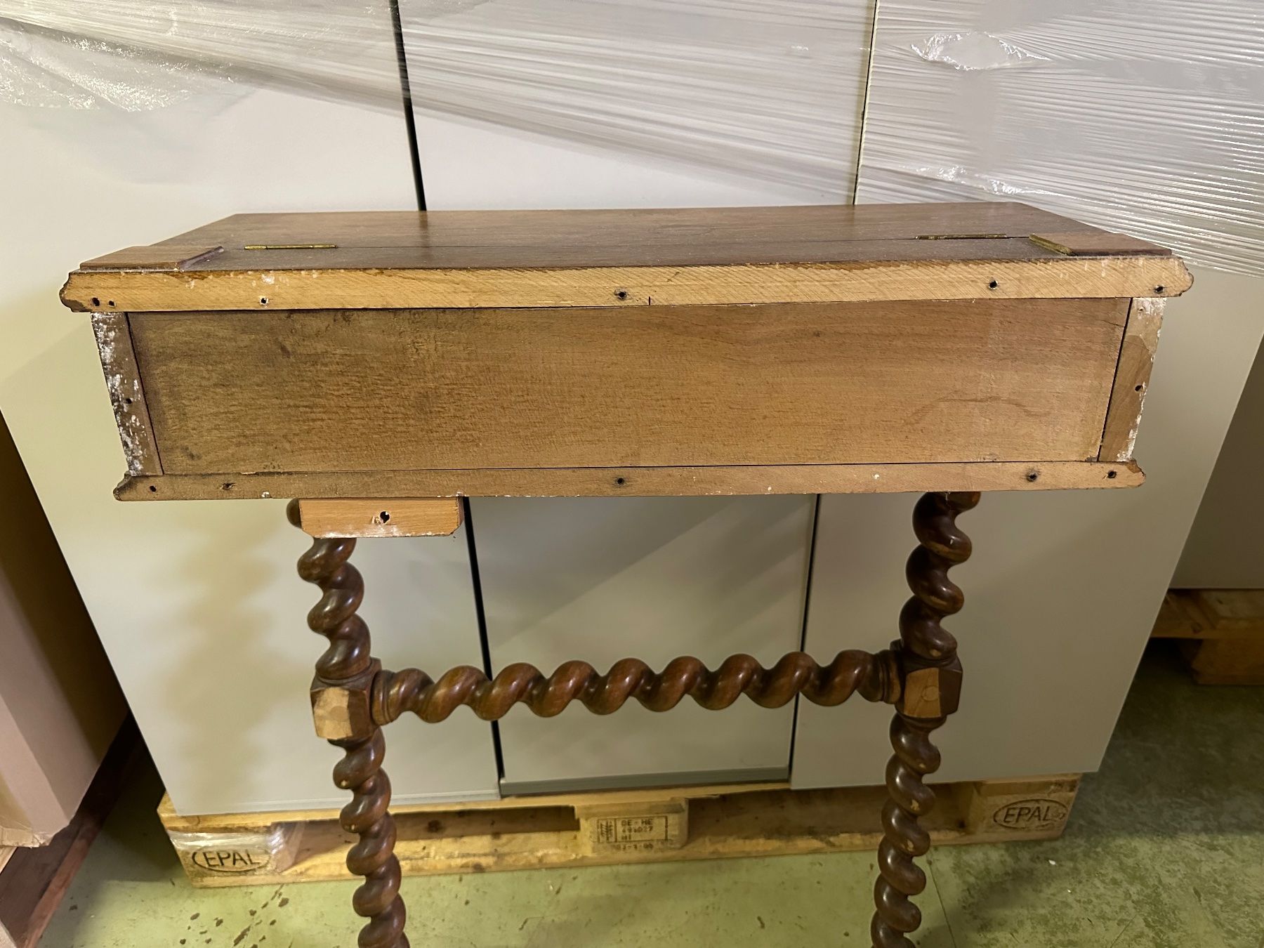 Console: spezielle Wandkonsole aus Holz – Usato da Necker venduto da liq24 7