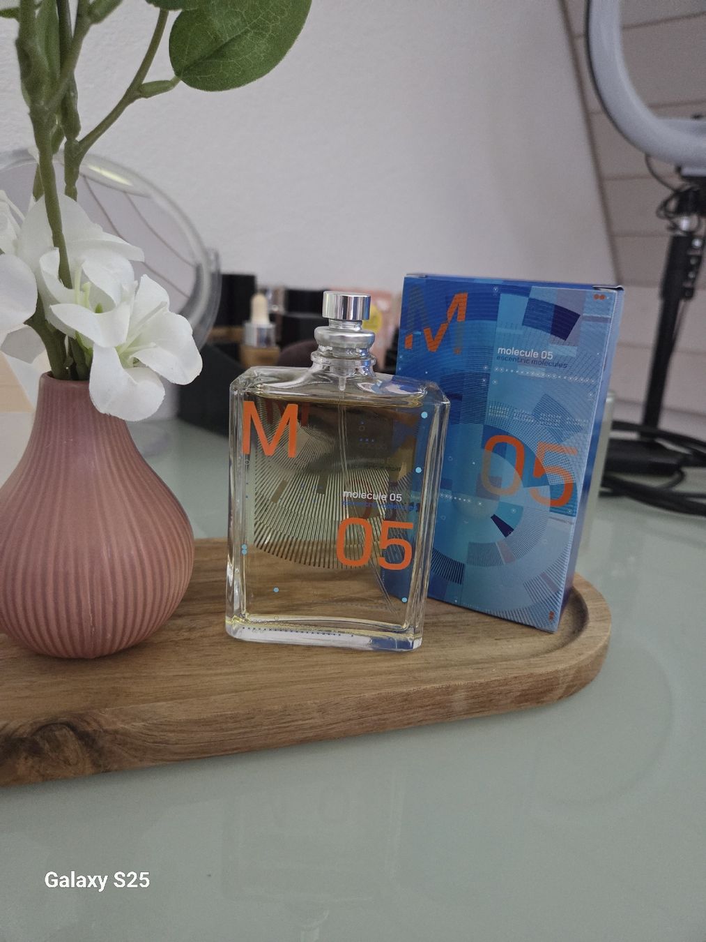 Profumi & Eau de Toilette: Escentric Molecules Molecule 05 Eau de Toilette 100ml neu – Nuovo (secondo la descrizione) da Weiach venduto da Vin_tage