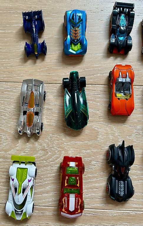 Giocattoli: 17 Hot Wheels Spielzeugautos – Usato da Biel/Bienne venduto da Hamamlezi 2