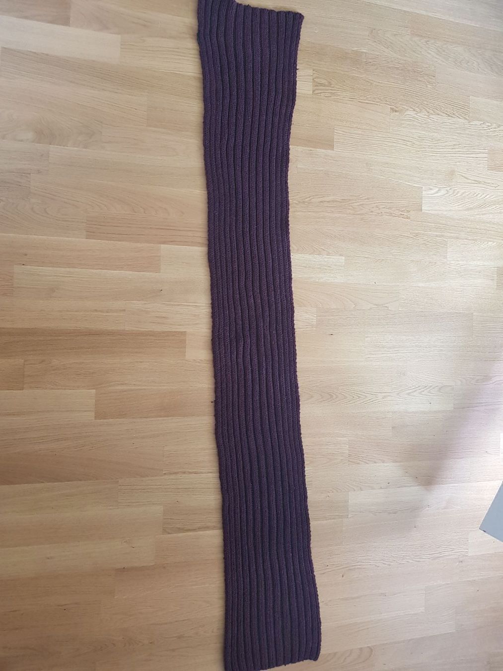H&M Foulard & Sciarpe: Schal von H&M – Usato da Eschenbach SG venduto da SanFranciscoCalifornia