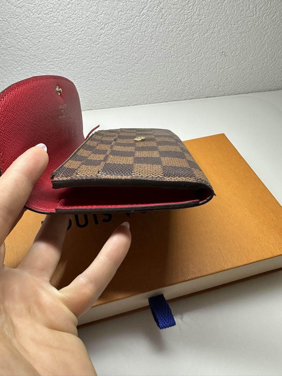 Louis Vuitton Portamonete: Louis Vuitton portefeuille Émilie rouge – Nuovo (secondo la descrizione) da Courgevaux venduto da missceline5 2