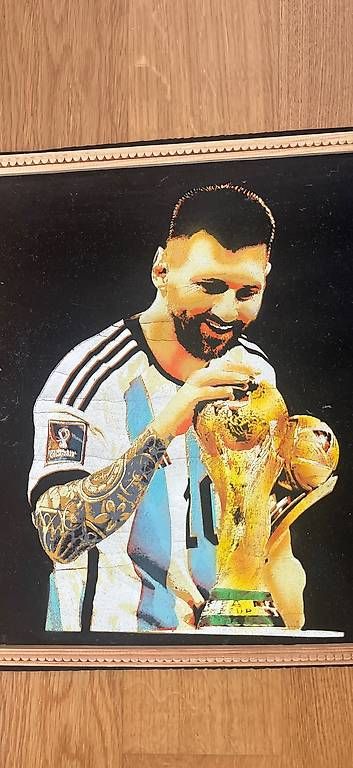 Foto & Immagini: Messi aus Ägypten – Usato da Gümligen venduto da nadin78 2