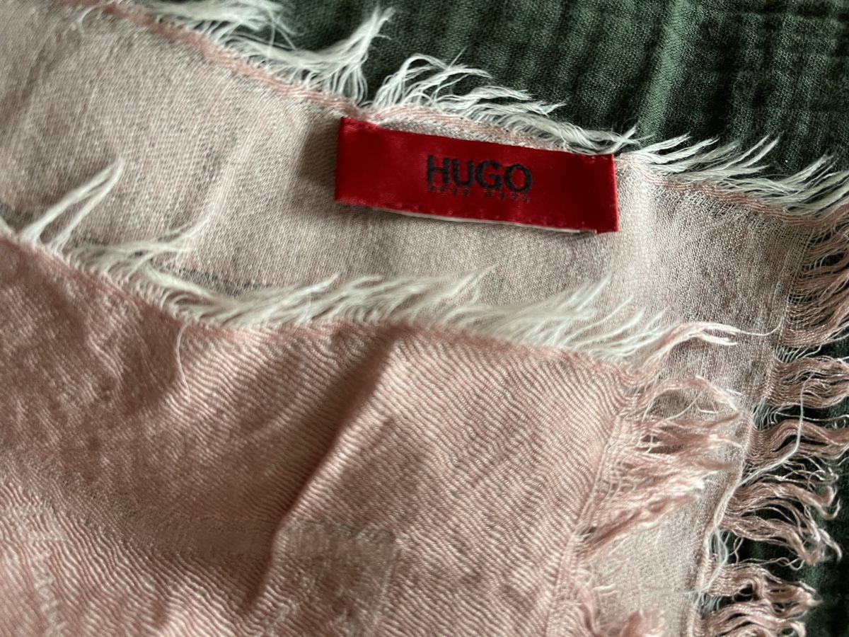Hugo Boss Foulards, Tücher & Schals: Hugo Boss Schal – Gebraucht aus Stallikon von BaumArt 3