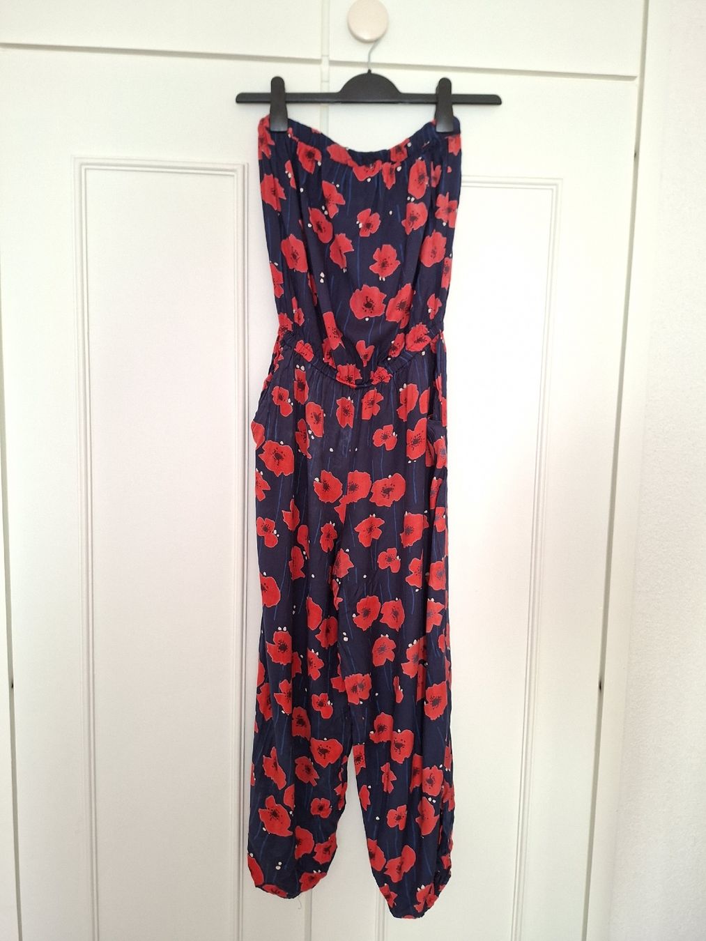 Tute: Combinaison Bustier Fleurie Angie – Usato da Lutry venduto da Sim_Sta 2