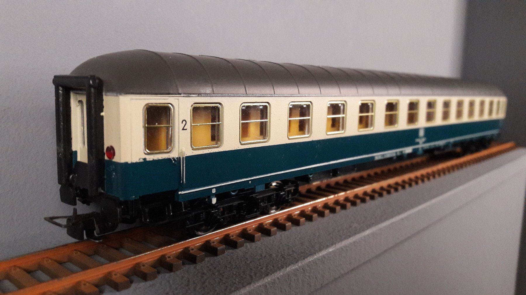 Liliput Modellini di ferrovie: Personenwagen – Usato da Burgdorf venduto da Optimal14 2