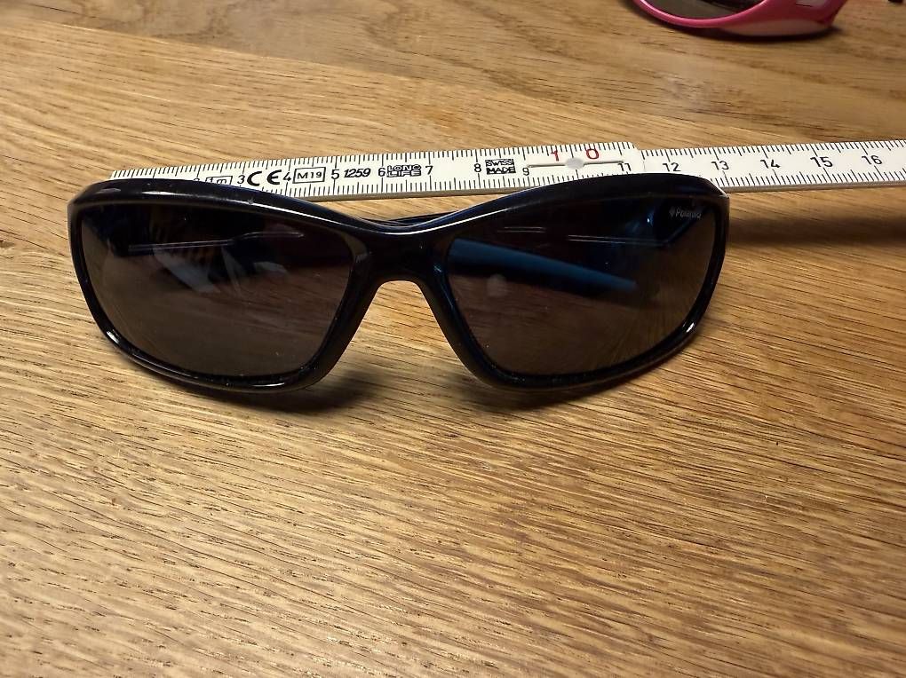 Lunettes & Verres: Kinder Sonnenbrille Polaroid – D'occasion à Arlesheim par thoma2010