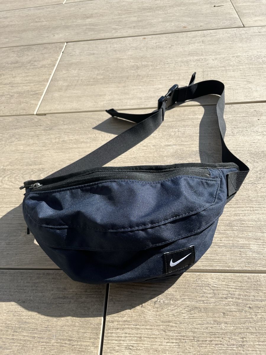 Nike Borse: Nike Bauchtasche – Usato da St-Prex venduto da ale_fyz6