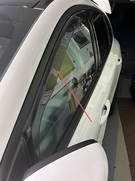Accessori per altri veicoli: Ford Kuga Windabweiser – Usato da Emmenbrücke venduto da Wir5 1