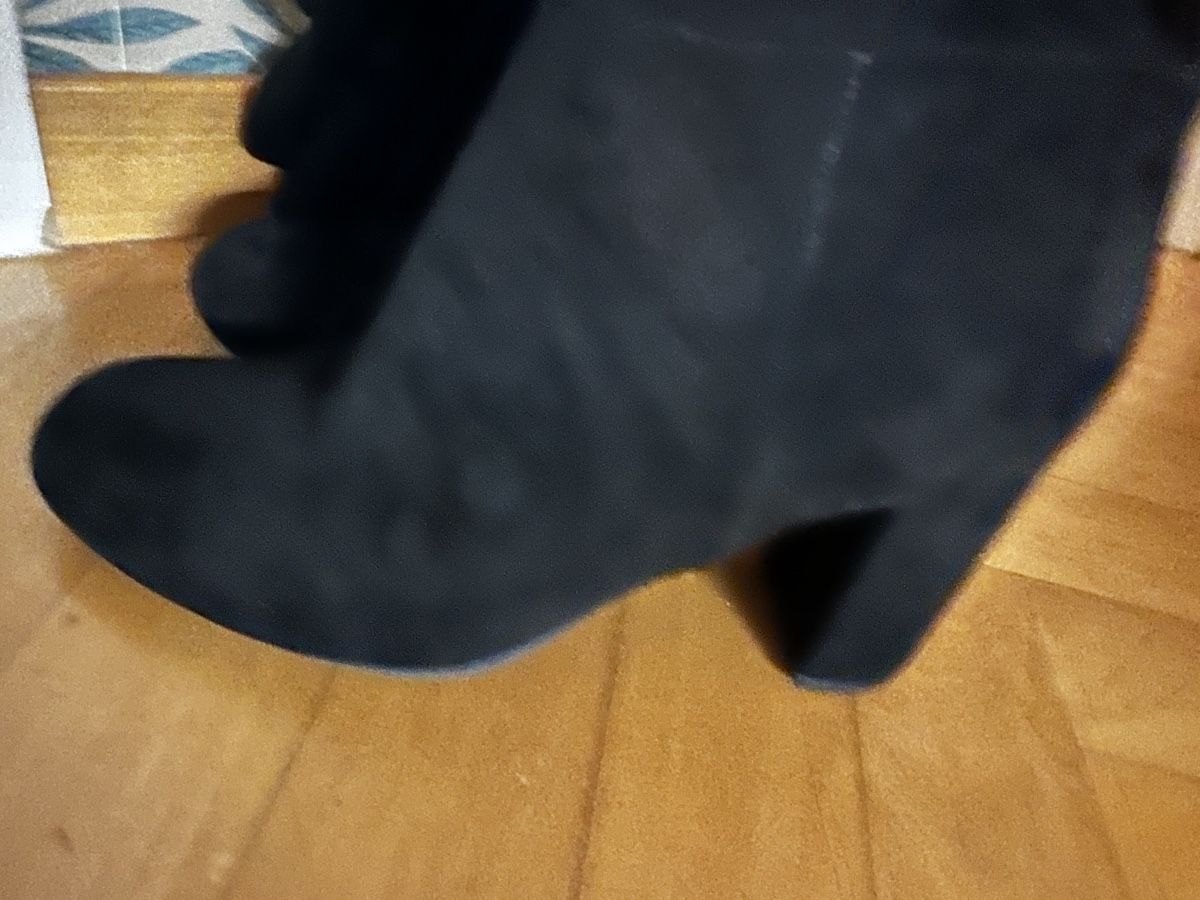 Scarpe da donna: Black Suede Block Heel Boots, Size 40 – Usato da Zürich venduto da kas_g26m 2