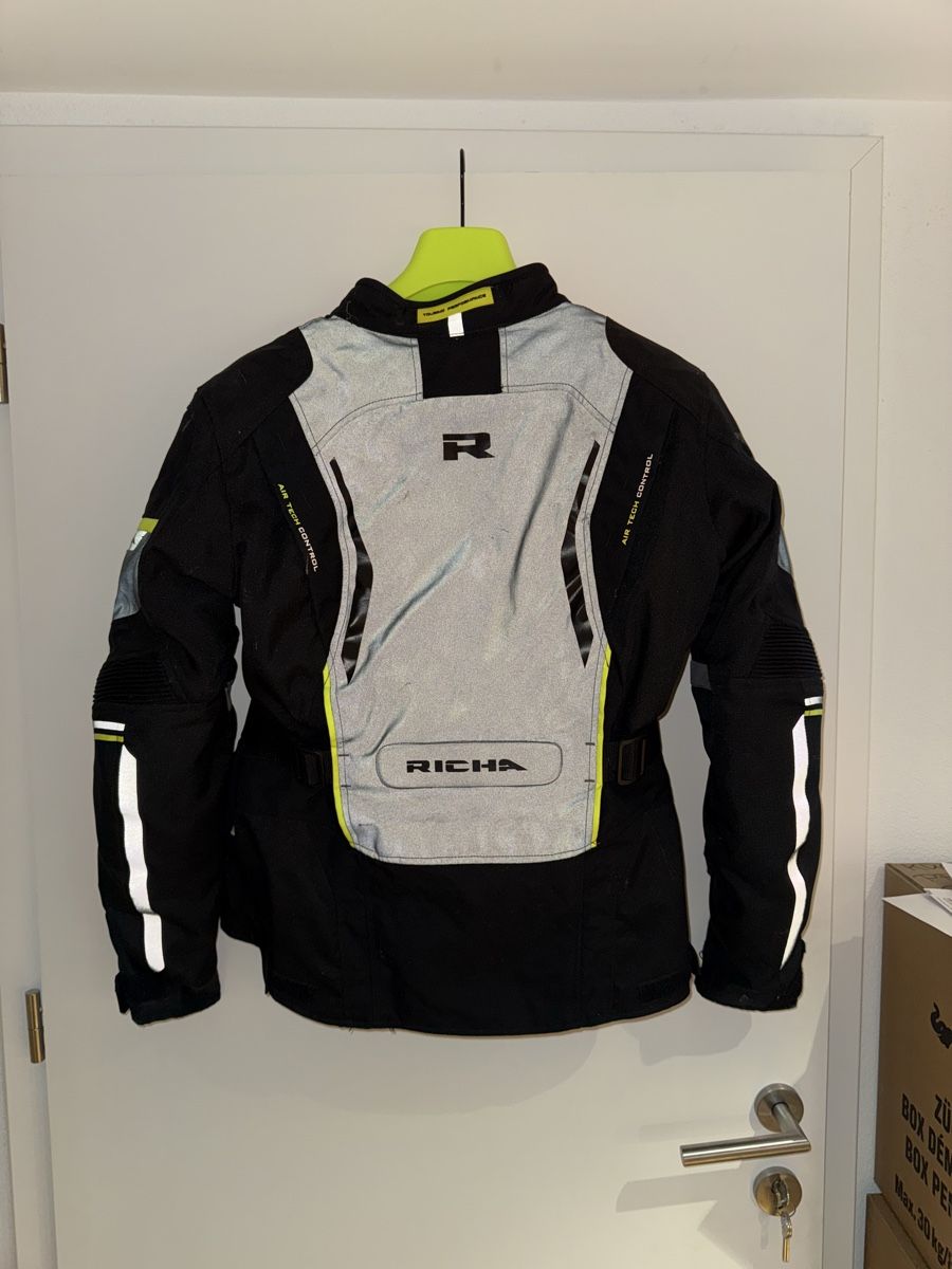 Giacche: Richa Damen Motorradjacke – Usato da Rickenbach ZH venduto da dza_fvg8 2