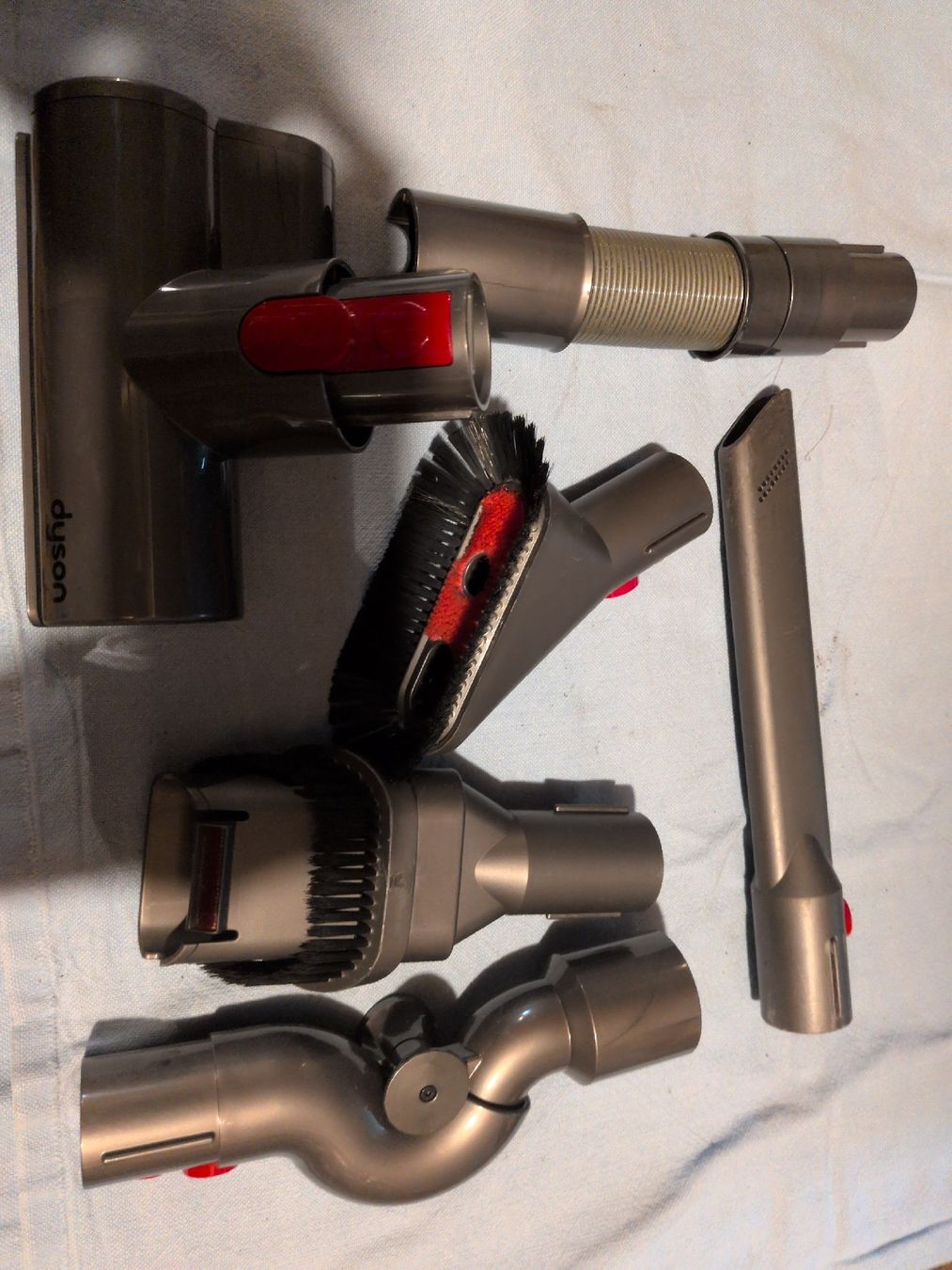 Dyson Staubsauger & Zubehör: Dyson Akkustaubsauger – Defekt aus Pratteln von pivo.var 1