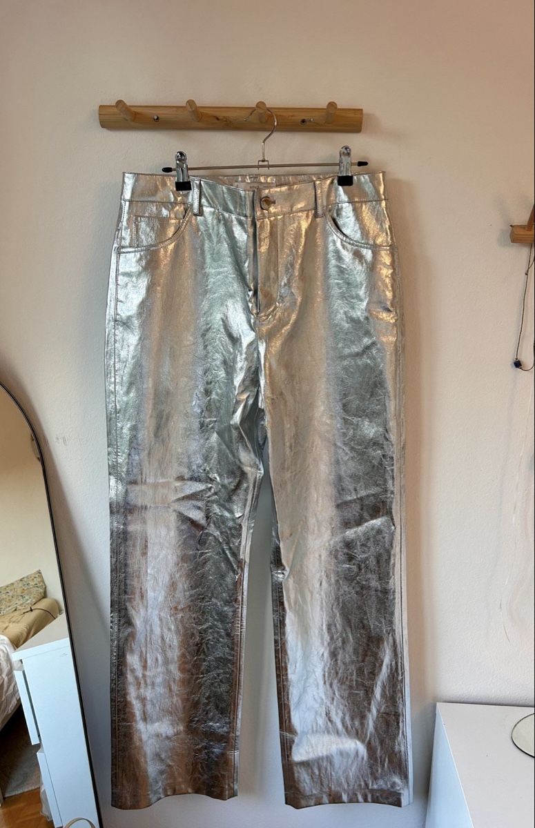 Mango Pantaloni: Mango Metallic Trousers Silver Size 42 Good Condition – Usato da Zürich venduto da and_d7vn 4