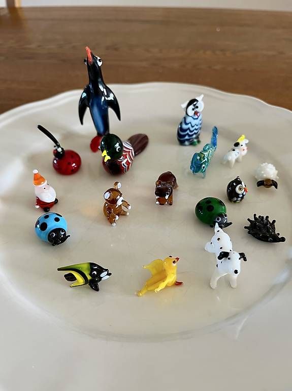 Statuette: 17 Glasfiguren – Usato da Therwil venduto da scoop75