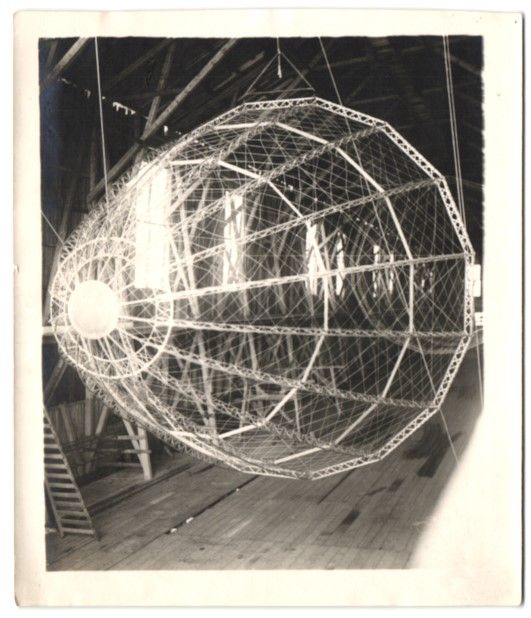 Fotografie &  Plakate: Fotografie LZ-Zeppelinbau, Massstabs-Mod – Gebraucht aus Berlin von bartko-reher