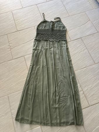 Maxikleid gehäkelt Sommerkleid olivgrün